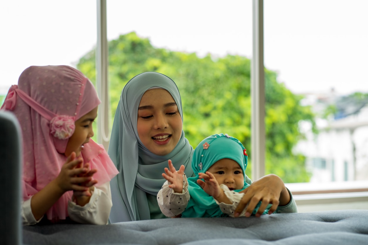 IStock 1285492102 PiA Muslim asian mother and children